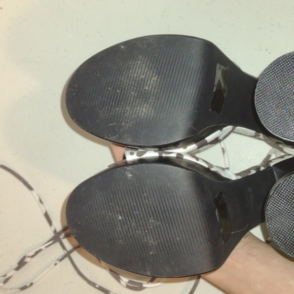 Cow Print Ego Strappy Platform heels size 6 - Picture 10 of 12